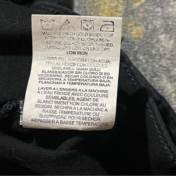 Lee Riders Women's Classic Black Jean Jacket - Picture 11 of 11